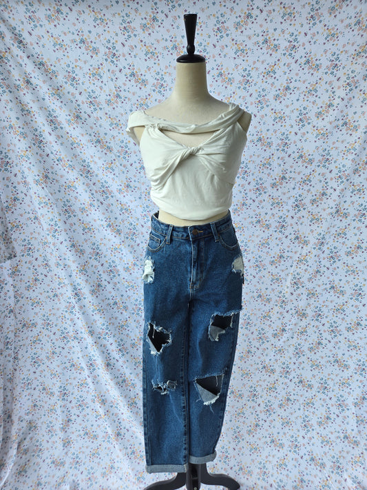 Nubes Distressed Boyfriend Jeans